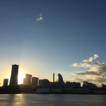 横浜のおすすめ夕焼けスポット、横浜港大桟橋国際客船ターミナルの屋上公園！